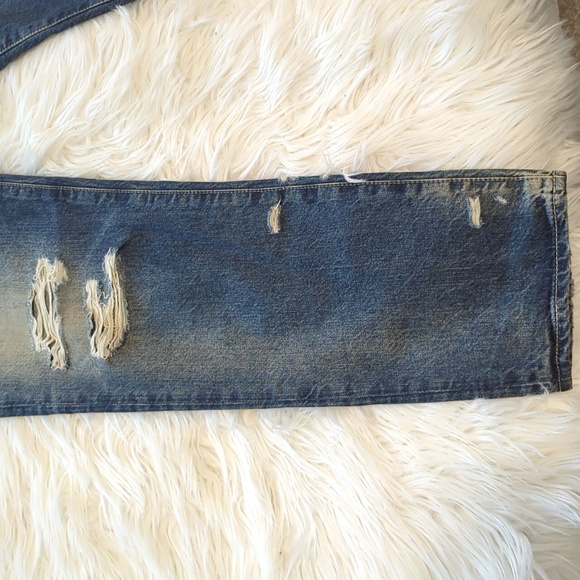 AG Adriano Goldschmied Phoebe Bee Embroidered Distressed Jeans - Picture 2 of 7